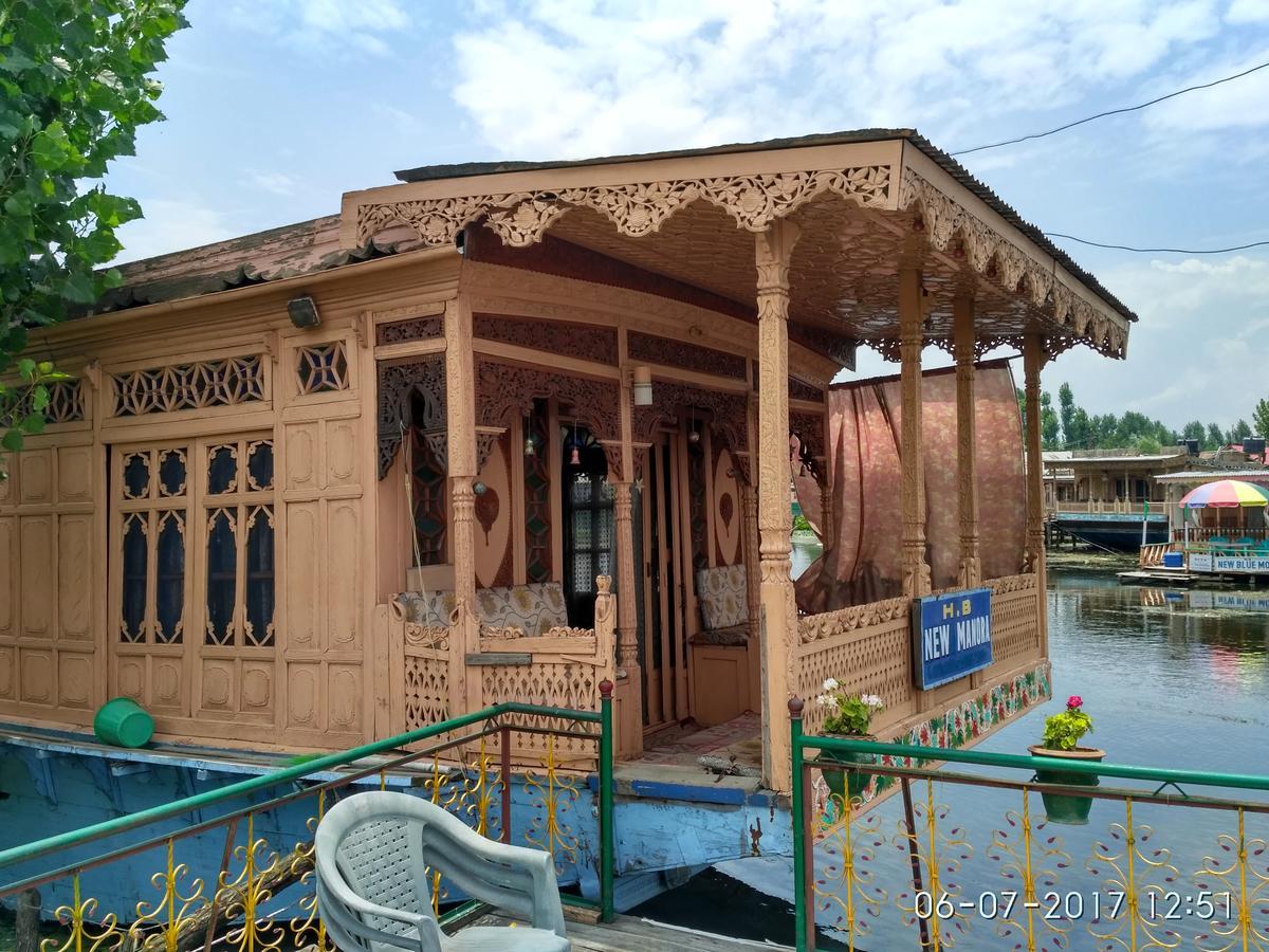 House Boat New Manora Bed and Breakfast Srīnagar Exteriör bild